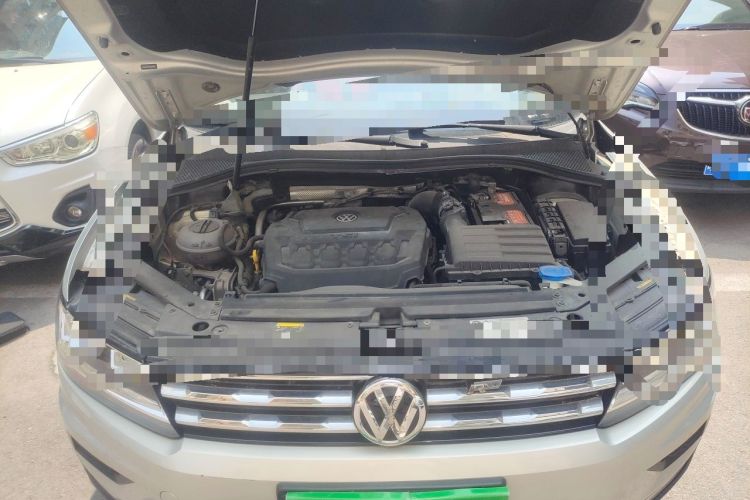 Used Volkswagen Tiguan L 2020 330TSI Automatic Two-Wheel Drive Luxury Edition China VI Standard Engine Bay