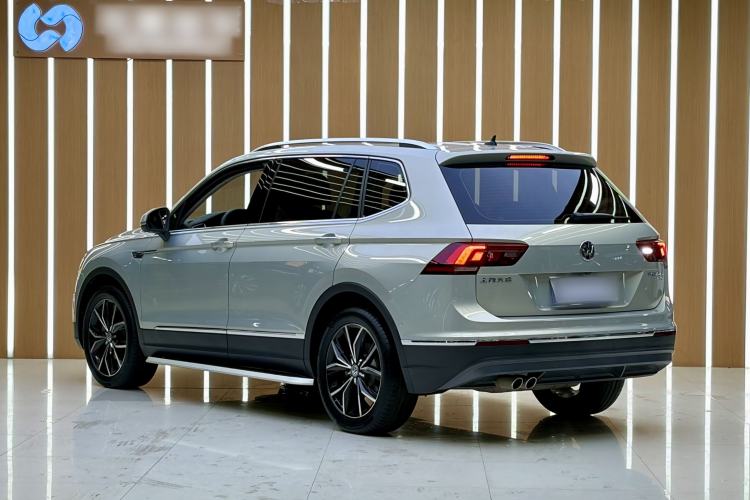 Used Volkswagen Tiguan L 2020 330TSI Automatic Two-Wheel Drive Smart Luxury Edition China VI Standard Exterior 2