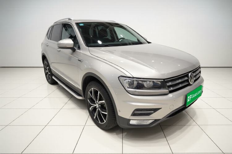 Used Volkswagen Tiguan L 2020 330TSI Automatic Two-Wheel Drive Smart Luxury Edition China VI Standard Exterior 2