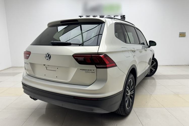 Used Volkswagen Tiguan L 2020 330TSI Automatic Two-Wheel Drive Luxury Edition China VI Standard Exterior 3