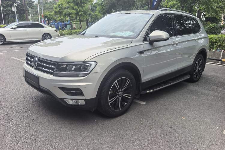 Used Volkswagen Tiguan L 2020 330TSI Automatic Two-Wheel Drive Panoramic Comfort Edition China VI Standard Exterior 3