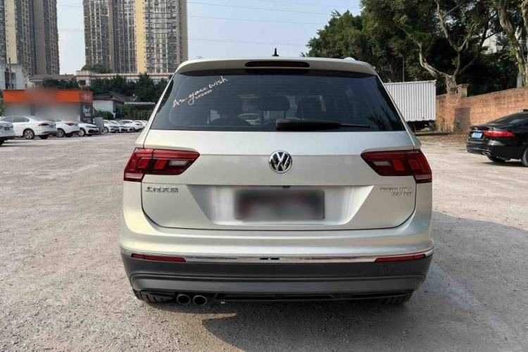 Used Volkswagen Tiguan L 2020 330TSI Automatic Two-Wheel Drive Panoramic Comfort Edition China VI Standard Exterior 4