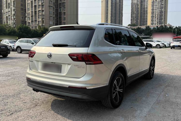Used Volkswagen Tiguan L 2020 330TSI Automatic Two-Wheel Drive Panoramic Comfort Edition China VI Standard Exterior 5
