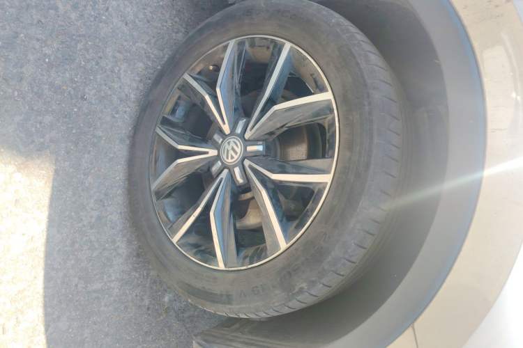 Used Volkswagen Tiguan L 2020 330TSI Automatic Two-Wheel Drive Smart Luxury Edition China VI Standard Exterior 7