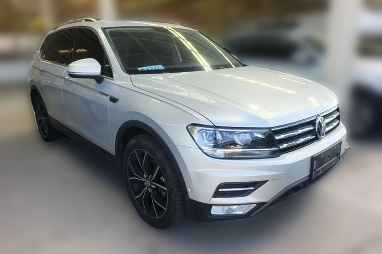Used Volkswagen Tiguan L 2020 330TSI Automatic Two-Wheel Drive Smart Luxury Edition China VI Standard Front Right 45 Deg