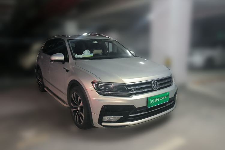 Used Volkswagen Tiguan L 2020 330TSI Automatic Two-Wheel Drive R-Line Flagship Version China VI Standard Front Right 45 Deg