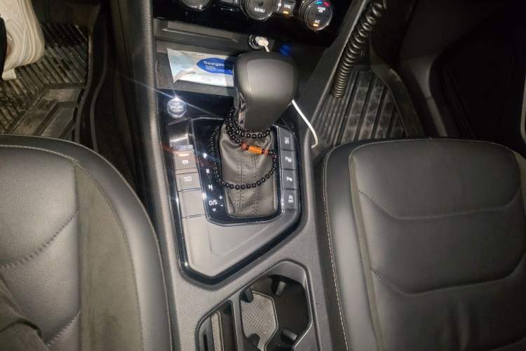 Used Volkswagen Tiguan L 2020 330TSI Automatic Two-Wheel Drive Smart Luxury Edition China VI Standard Gear Lever