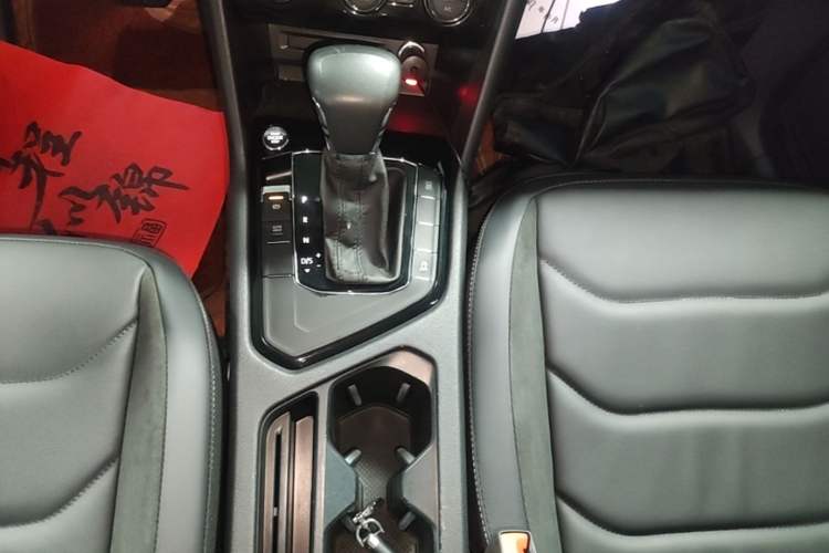 Used Volkswagen Tiguan L 2020 330TSI Automatic Two-Wheel Drive Panoramic Comfort Edition China VI Standard Gear Lever