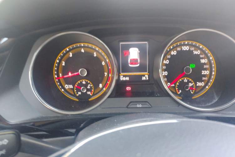 Used Volkswagen Tiguan L 2020 330TSI Automatic Two-Wheel Drive Smart Luxury Edition China VI Standard Instrument Cluster