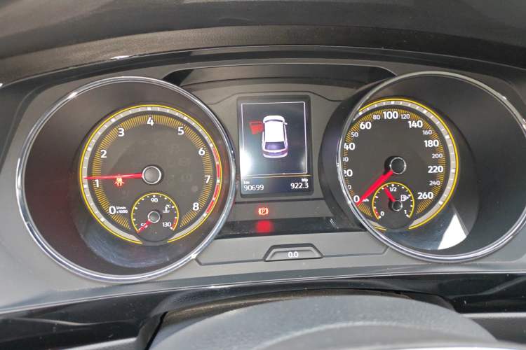 Used Volkswagen Tiguan L 2020 330TSI Automatic Two-Wheel Drive Smart Luxury Edition China VI Standard Instrument Cluster
