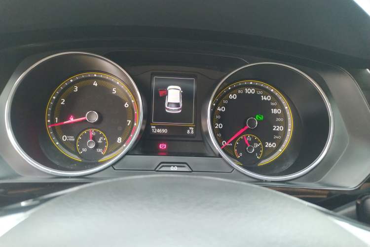Used Volkswagen Tiguan L 2020 330TSI Automatic Two-Wheel Drive Panoramic Comfort Edition China VI Standard Instrument Cluster