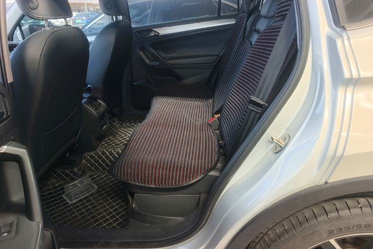 Used Volkswagen Tiguan L 2020 330TSI Automatic Two-Wheel Drive Smart Luxury Edition China VI Standard Left Rear Seat