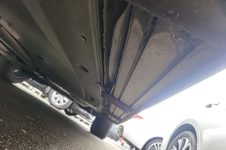 Used Volkswagen Tiguan L 2020 330TSI Automatic Two-Wheel Drive Panoramic Comfort Edition China VI Standard Left Side Sill
