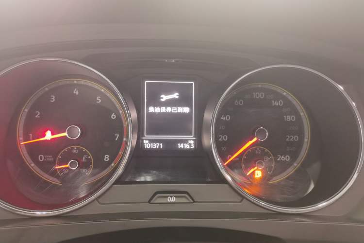 Used Volkswagen Tiguan L 2020 330TSI Automatic Two-Wheel Drive Luxury Edition China VI Standard Odometer Close Up