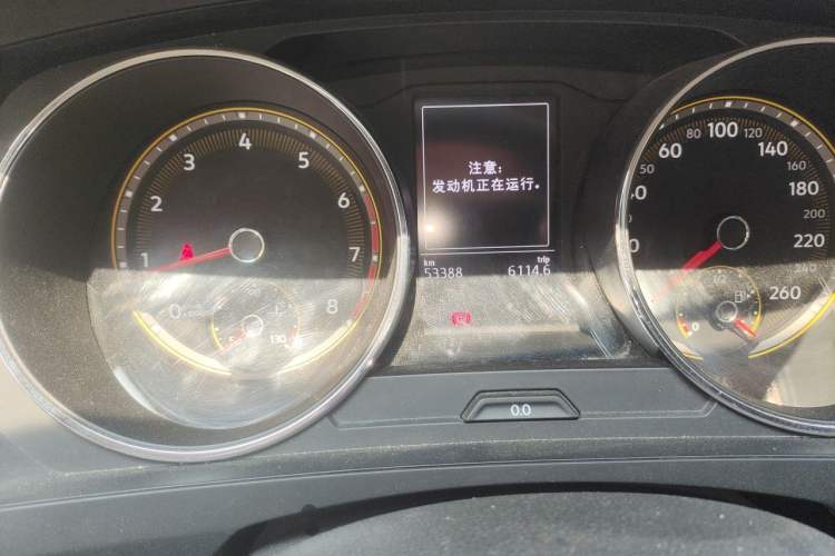 Used Volkswagen Tiguan L 2020 330TSI Automatic Two-Wheel Drive Luxury Edition China VI Standard Odometer Close Up
