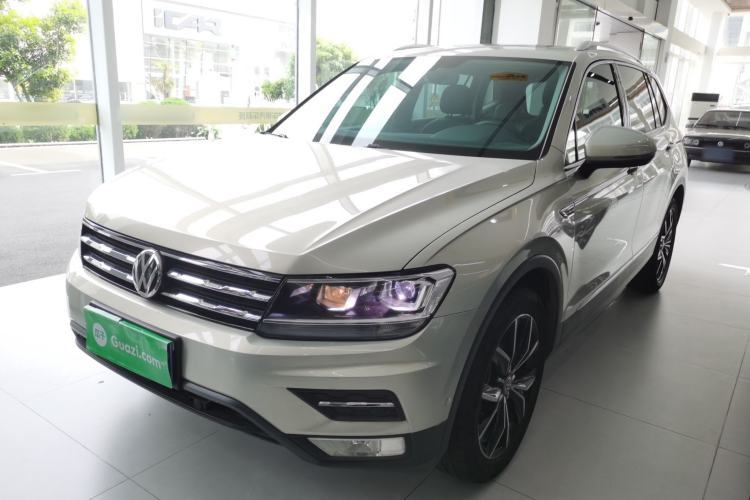 Used Volkswagen Tiguan L 2020 330TSI Automatic Two-Wheel Drive Smart Luxury Edition China VI Standard Guazi used car, China used car export, Used car for sale, Used cars, Cheapest cars for sale