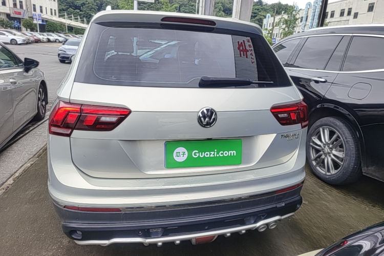 Used Volkswagen Tiguan L 2020 330TSI Automatic Two-Wheel Drive Panoramic Comfort Edition China VI Standard Rear