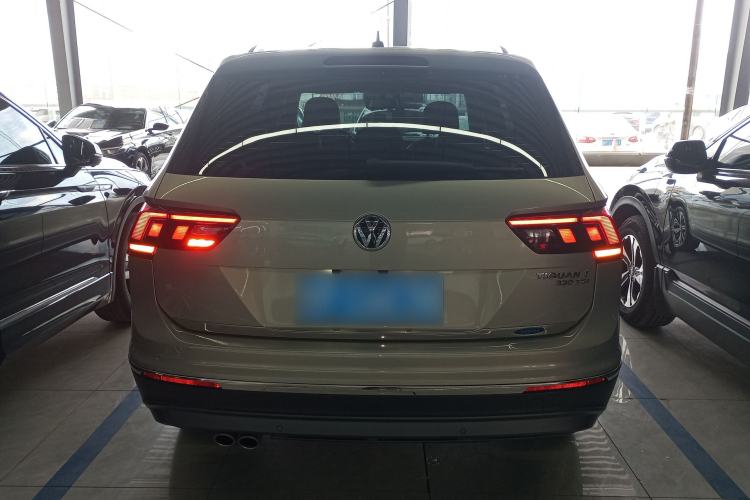 Used Volkswagen Tiguan L 2020 330TSI Automatic Two-Wheel Drive Luxury Edition China VI Standard Rear