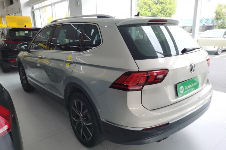 Used Volkswagen Tiguan L 2020 330TSI Automatic Two-Wheel Drive Smart Luxury Edition China VI Standard Rear Left 45 Deg