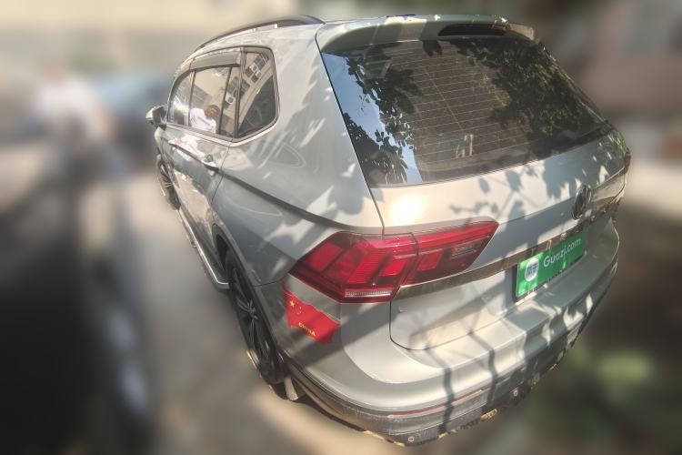 Used Volkswagen Tiguan L 2020 330TSI Automatic Two-Wheel Drive Luxury Edition China VI Standard Rear Left 45 Deg