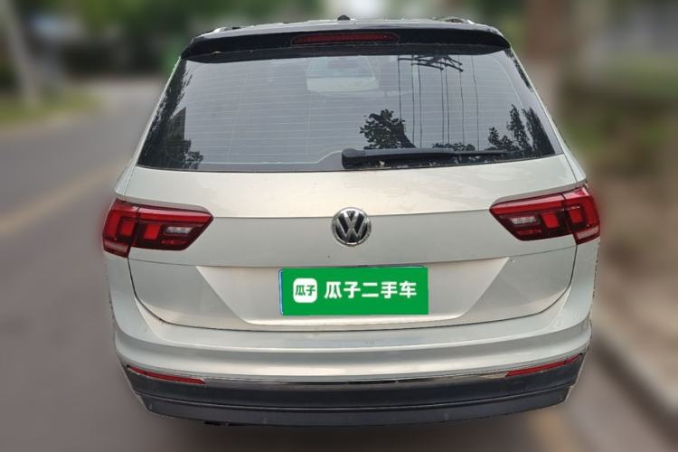Used Volkswagen Tiguan L 2020 330TSI Automatic Two-Wheel Drive Panoramic Comfort Edition China VI Standard Rear