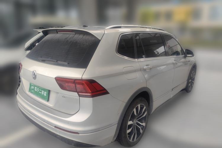 Used Volkswagen Tiguan L 2020 330TSI Automatic Two-Wheel Drive R-Line Flagship Version China VI Standard Rear Right 45 Deg