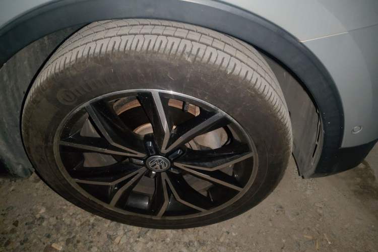 Used Volkswagen Tiguan L 2020 330TSI Automatic Two-Wheel Drive Smart Luxury Edition China VI Standard Right Front Wheel Hub
