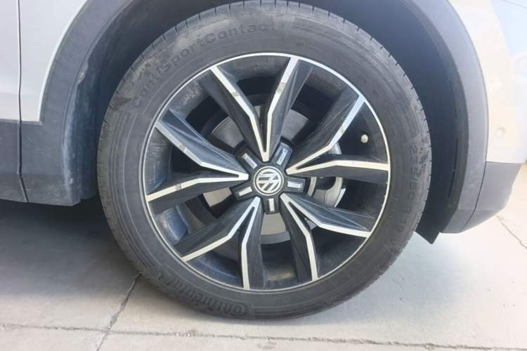 Used Volkswagen Tiguan L 2020 330TSI Automatic Two-Wheel Drive Smart Luxury Edition China VI Standard Right Front Wheel Hub
