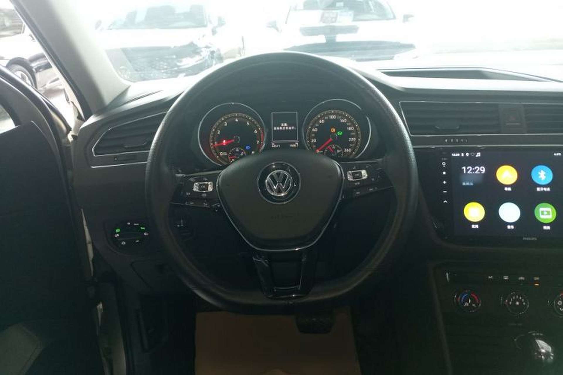 Used Volkswagen Tiguan L 2020 330TSI Automatic Two-Wheel Drive Luxury Edition China VI Standard Steering Wheel
