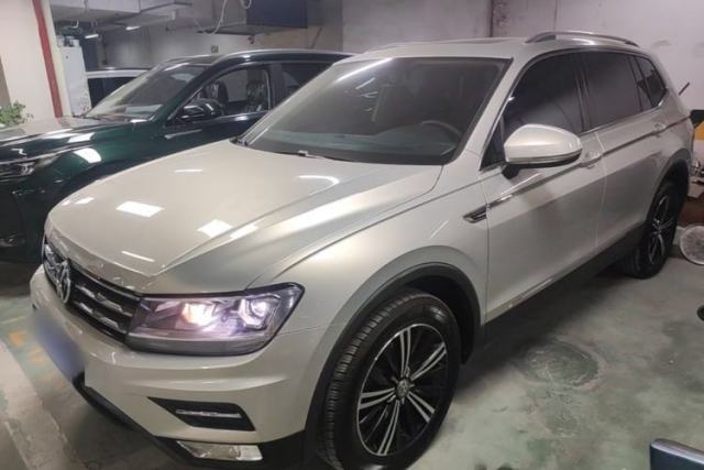 Used Volkswagen Tiguan L 2020 330TSI Automatic Two-Wheel Drive Panoramic Comfort Edition China VI Standard