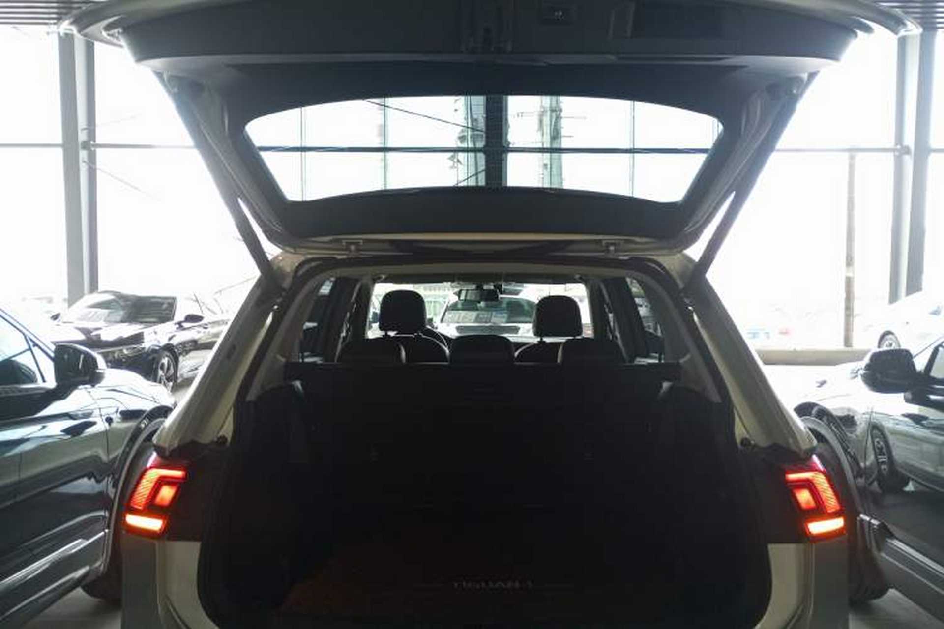 Used Volkswagen Tiguan L 2020 330TSI Automatic Two-Wheel Drive Luxury Edition China VI Standard Trunk