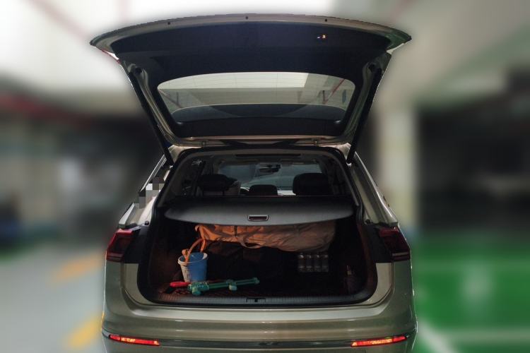 Used Volkswagen Tiguan L 2020 330TSI Automatic Two-Wheel Drive R-Line Flagship Version China VI Standard Trunk