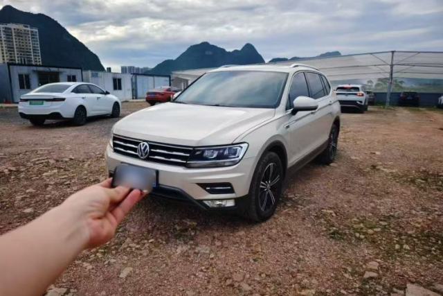 Used Volkswagen Tiguan L 2020 330TSI Automatic Two-Wheel Drive Panoramic Comfort Edition China VI Standard