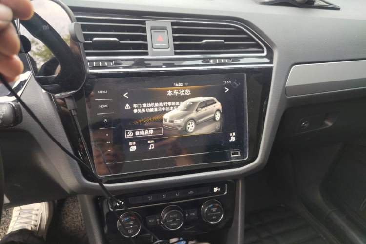 Used Volkswagen Tiguan L 2020 330TSI Automatic Two-Wheel Drive Panoramic Comfort Edition China VI Standard Audio And AC Panel