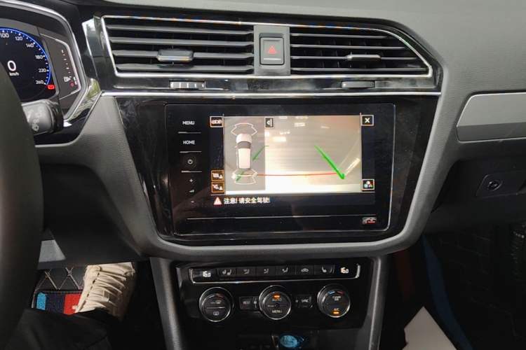Used Volkswagen Tiguan L 2020 330TSI Automatic Two-Wheel Drive Smart Luxury Edition China VI Standard Audio And AC Panel