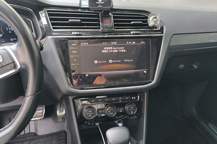 Used Volkswagen Tiguan L 2020 330TSI Automatic Two-Wheel Drive R-Line Flagship Version China VI Standard Audio And AC Panel