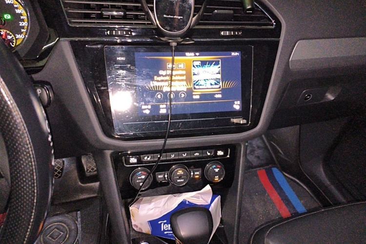 Used Volkswagen Tiguan L 2020 330TSI Automatic Two-Wheel Drive Smart Luxury Edition China VI Standard Audio And AC Panel
