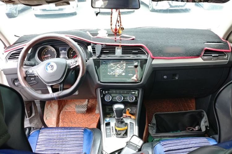Used Volkswagen Tiguan L 2020 330TSI Automatic Two-Wheel Drive Panoramic Comfort Edition China VI Standard Center Console