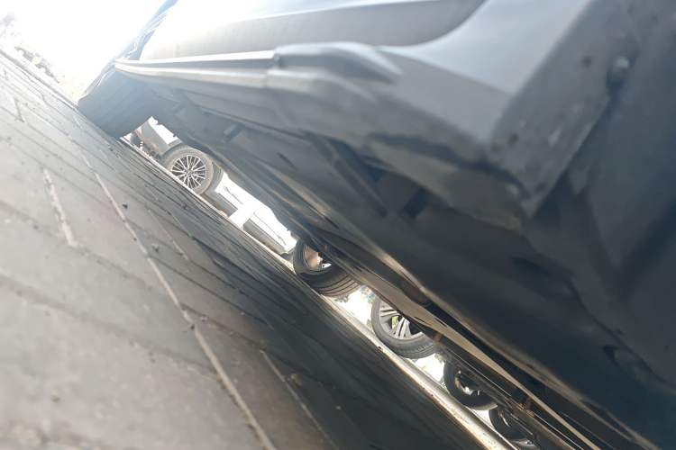 Used Volkswagen Tiguan L 2020 330TSI Automatic Two-Wheel Drive Smart Luxury Edition China VI Standard Chassis Front Right