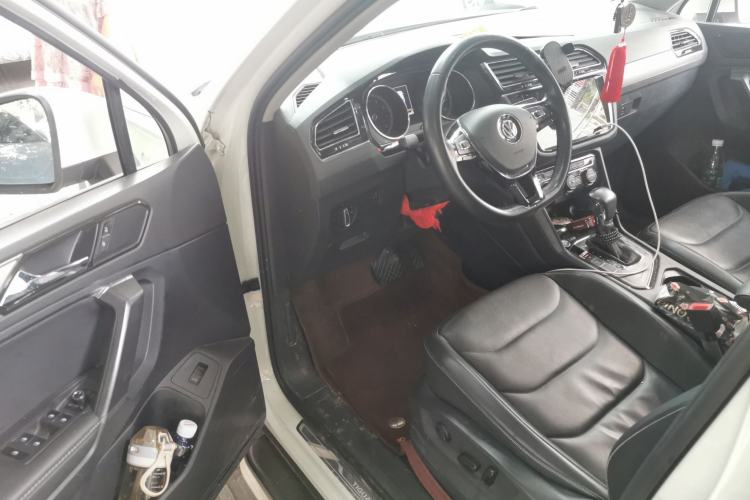 Used Volkswagen Tiguan L 2020 330TSI Automatic Two-Wheel Drive Smart Luxury Edition China VI Standard Driver Seat