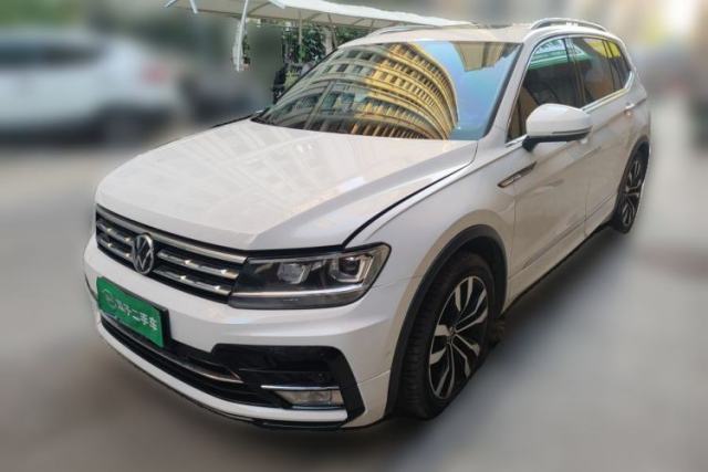 Used Volkswagen Tiguan L 2020 330TSI Automatic Two-Wheel Drive R-Line Flagship Version China VI Standard