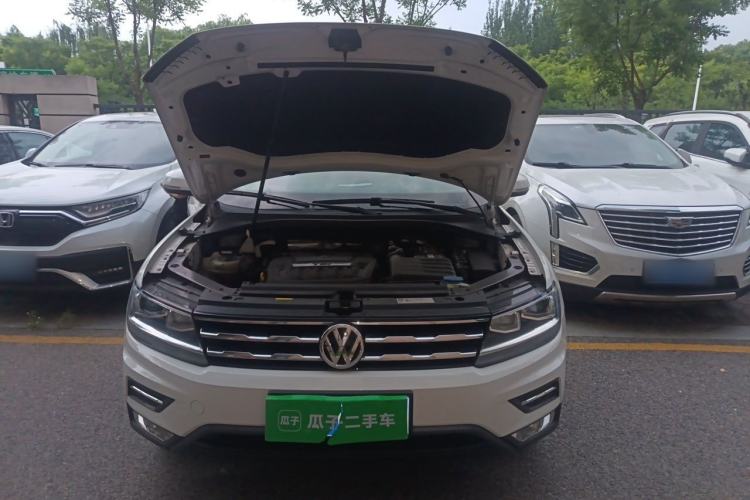 Used Volkswagen Tiguan L 2020 330TSI Automatic Two-Wheel Drive Panoramic Comfort Edition China VI Standard Engine Bay