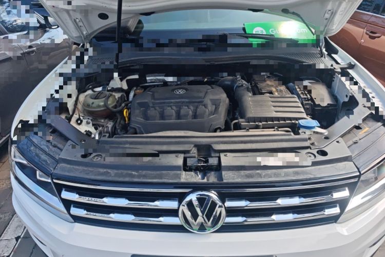 Used Volkswagen Tiguan L 2020 330TSI Automatic Two-Wheel Drive Smart Luxury Edition China VI Standard Engine Bay