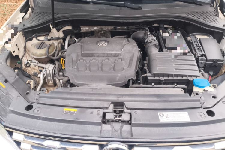 Used Volkswagen Tiguan L 2020 330TSI Automatic Two-Wheel Drive Panoramic Comfort Edition China VI Standard Engine Bay