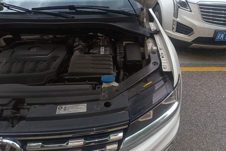 Used Volkswagen Tiguan L 2020 330TSI Automatic Two-Wheel Drive Panoramic Comfort Edition China VI Standard Engine Bay Left