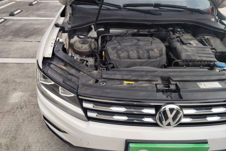 Used Volkswagen Tiguan L 2020 330TSI Automatic Two-Wheel Drive Panoramic Comfort Edition China VI Standard Engine Bay Right