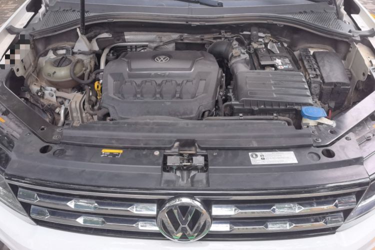 Used Volkswagen Tiguan L 2020 330TSI Automatic Two-Wheel Drive Smart Luxury Edition China VI Standard Engine Bay
