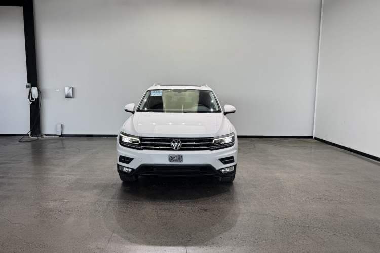 Used Volkswagen Tiguan L 2020 330TSI Automatic Two-Wheel Drive Smart Luxury Edition China VI Standard Exterior 1