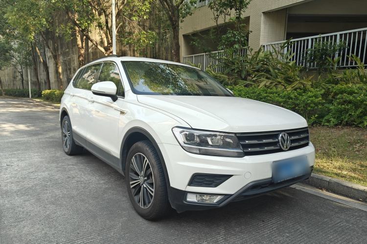 Used Volkswagen Tiguan L 2020 330TSI Automatic Two-Wheel Drive Luxury Edition China VI Standard Exterior 1