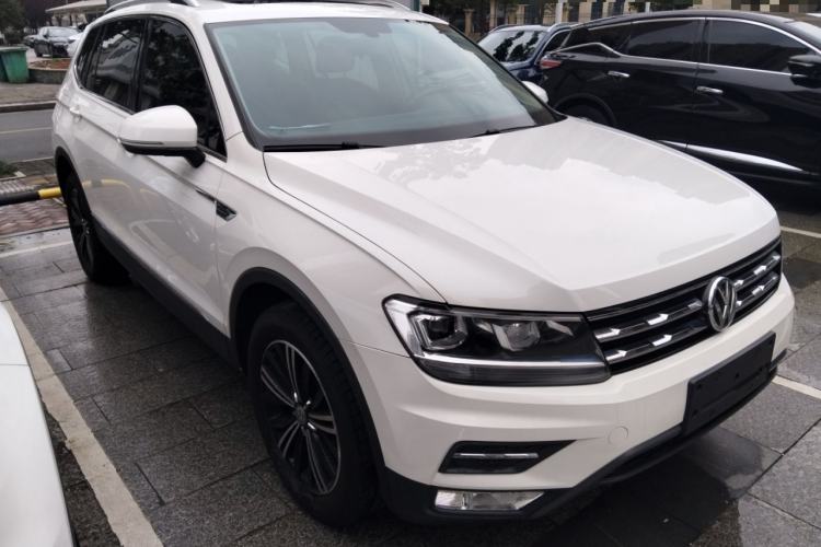Used Volkswagen Tiguan L 2020 330TSI Automatic Two-Wheel Drive Panoramic Comfort Edition China VI Standard Exterior 1